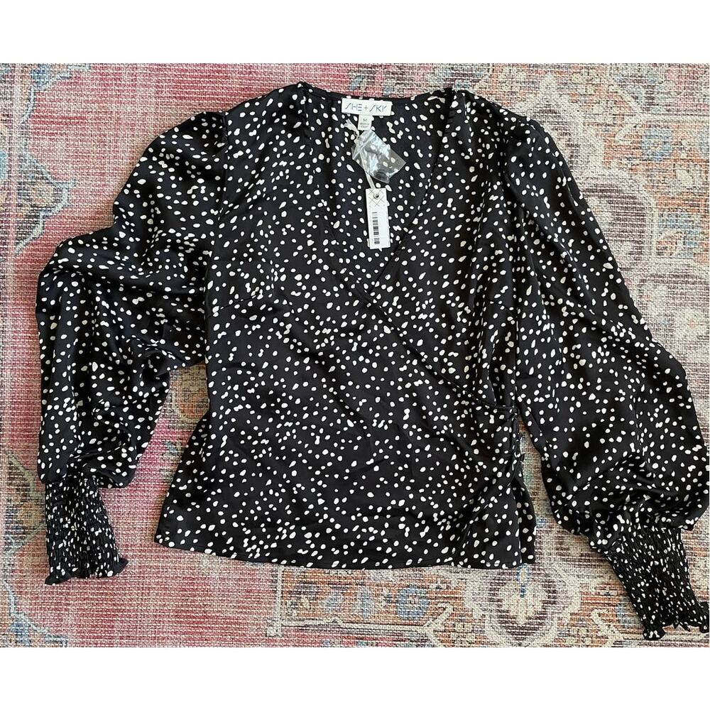 NWT She+Sky Black & White Print Long Sleeve Blouse Size Medium